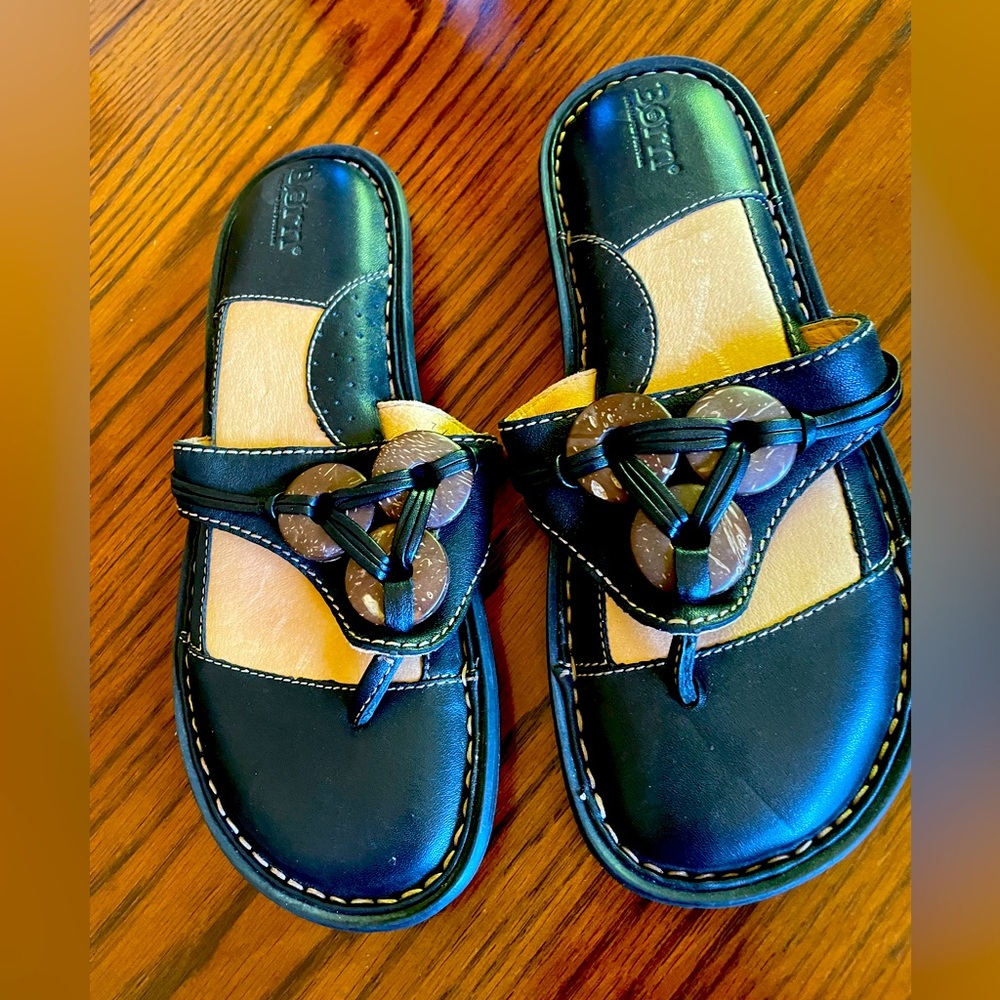 Vintage Born Slides Size 7